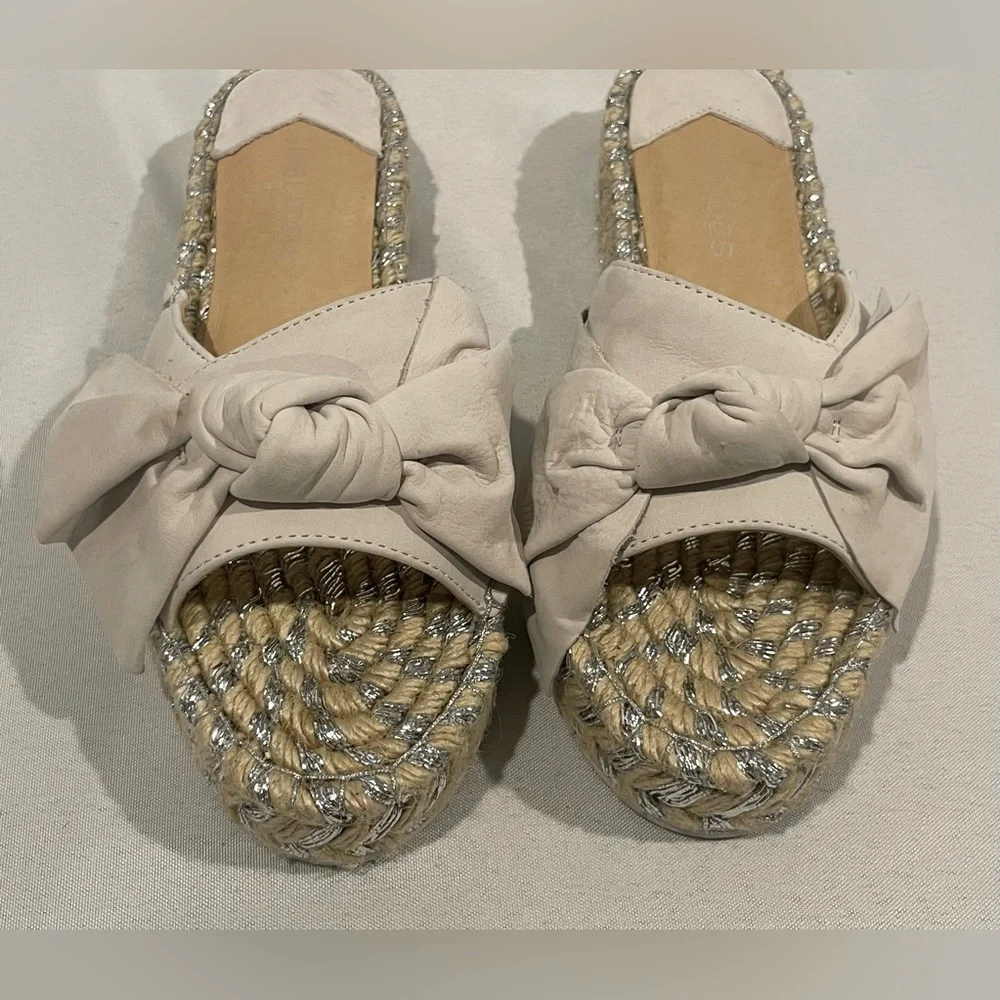 J/SLIDES Ritsy Espadrille Bow Slides Soft Gray / Silver Suede Women’s Size 8